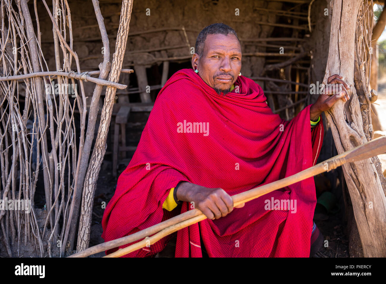 Gidang'odiga blacksmith clan at Lake Eyasi in Tanzania Stock Photo