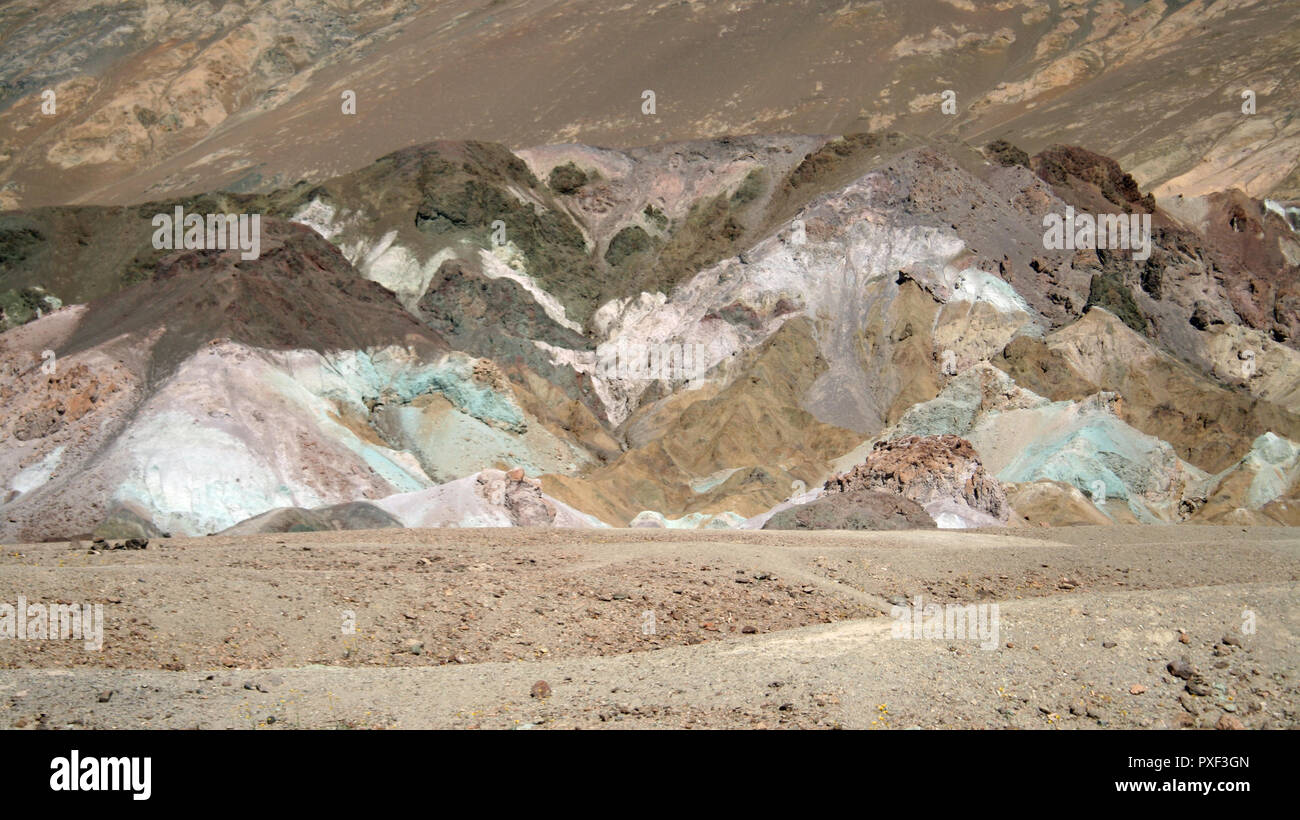Artist’s Palette, rainbow bands that color the soil bare resemblance to a grand painters palette