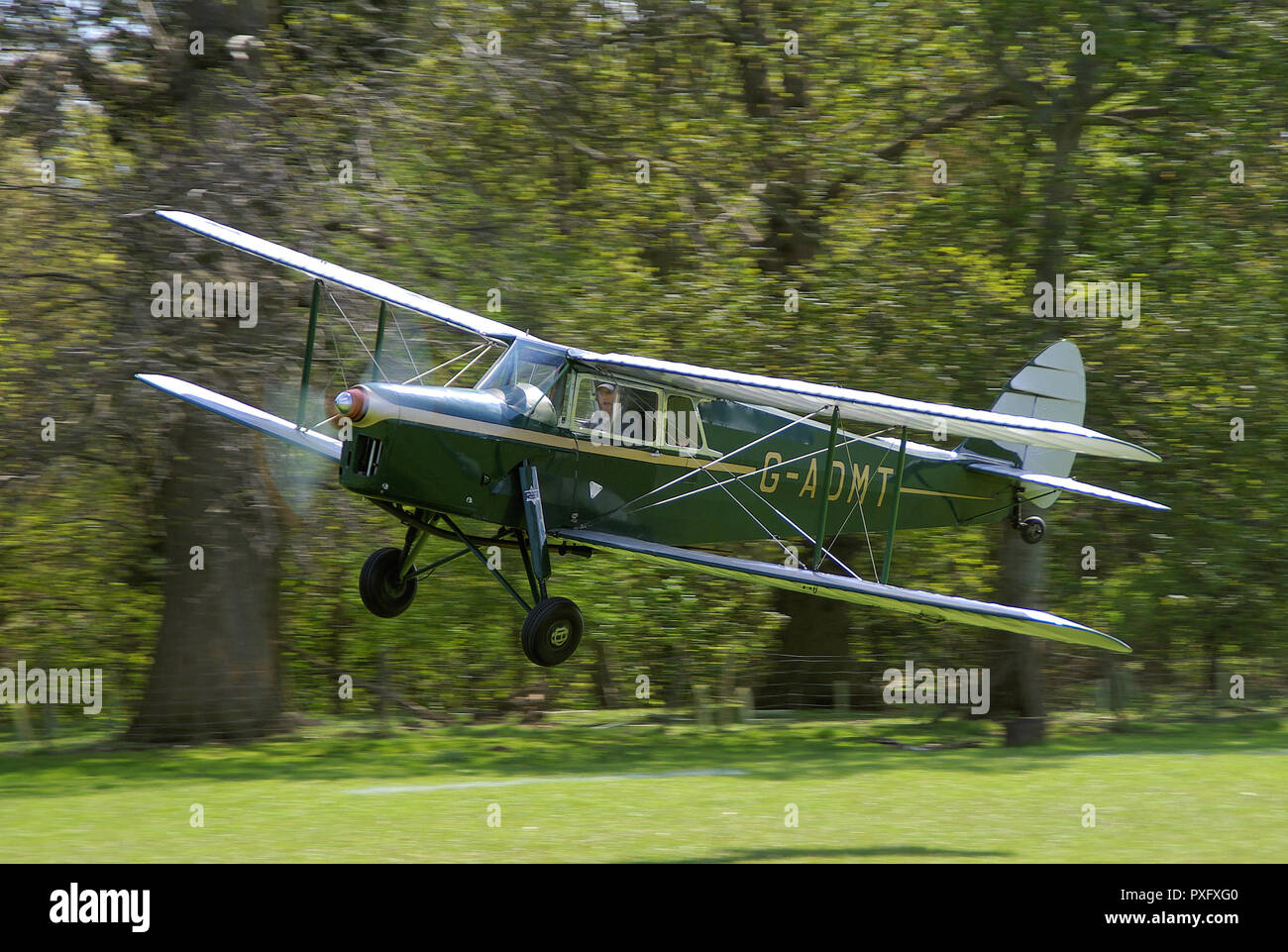 De havilland dh87 hornet moth hi-res stock photography and images - Alamy