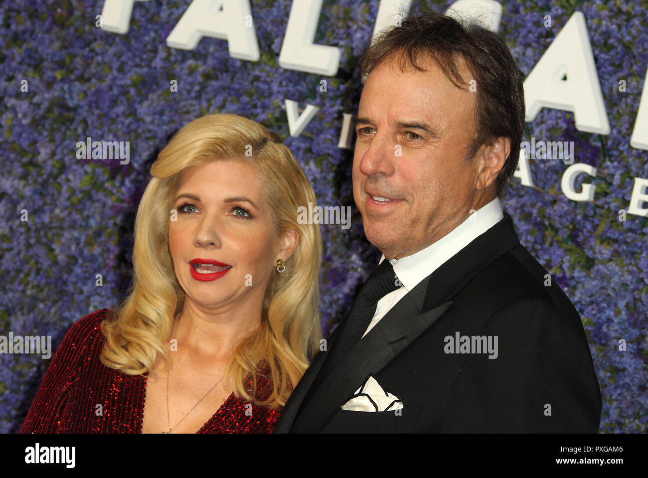 Kevin nealon and wife hires stock photography and images Alamy