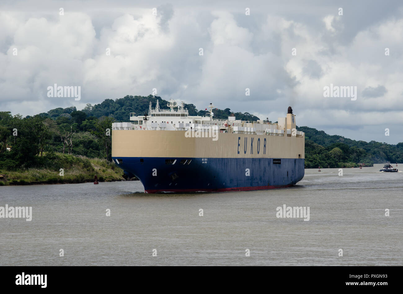 Car carrier vessel transiting the Panama Canal Stock Photo