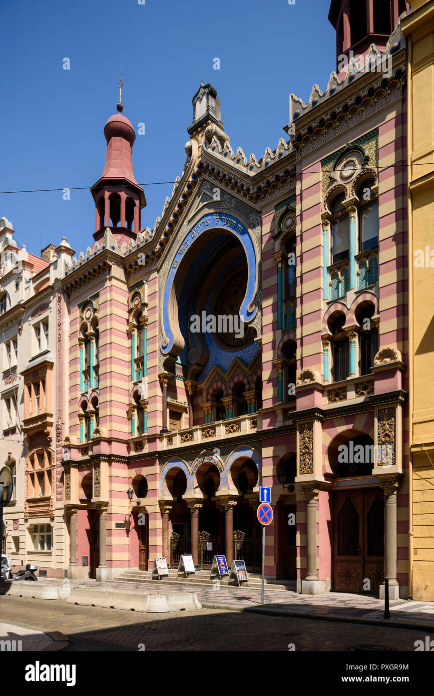 Prague. Czech Republic. Jubilee Synagogue, aka Jerusalem Synagogue.  Jeruzalémská 1310/7, 110 00 Praha 1. Designed by Wilhelm Stiassny, and  built in 1 Stock Photo - Alamy