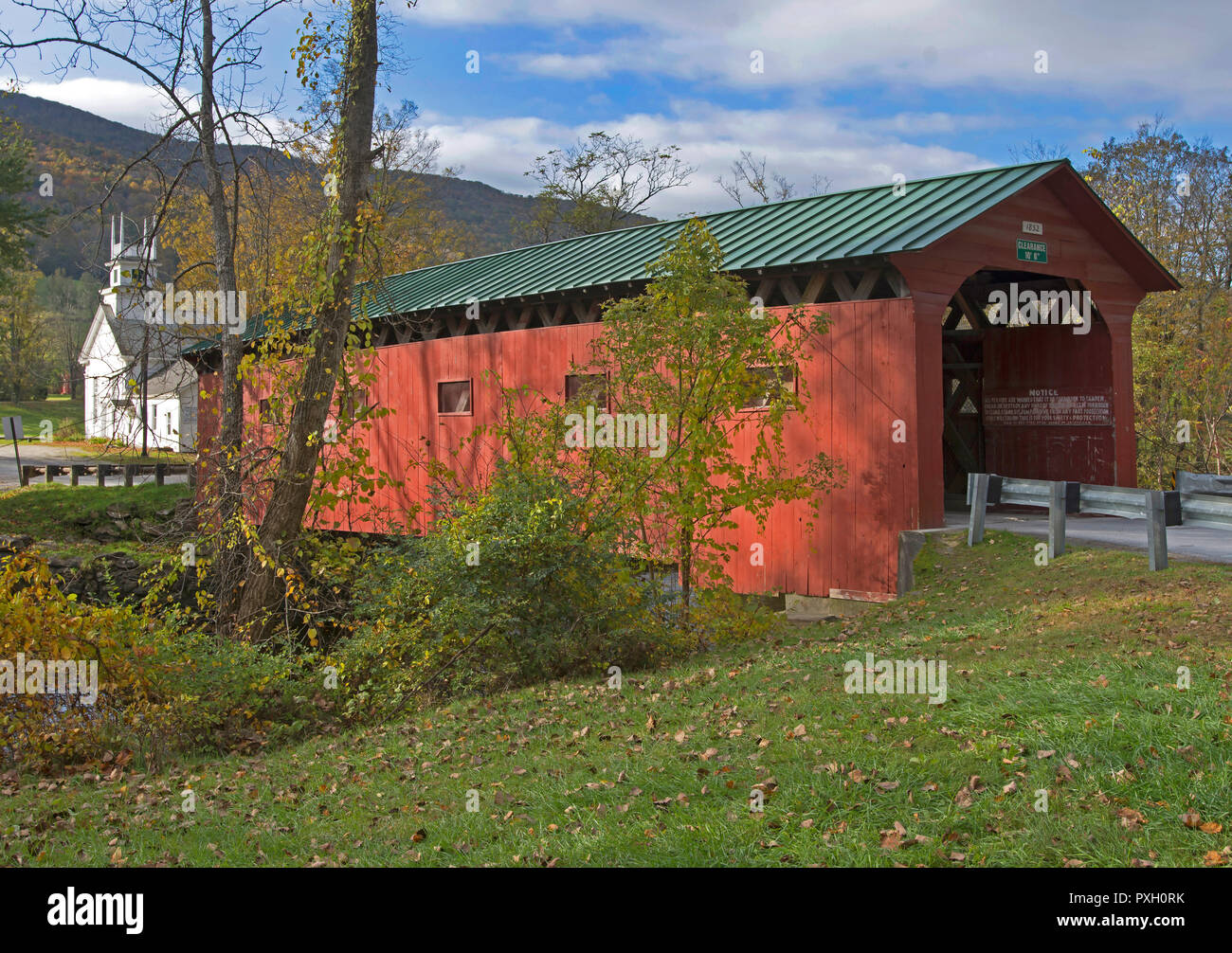 Covered Bridge on the Green (1852), West Arlington, VT, USA Stock Photo