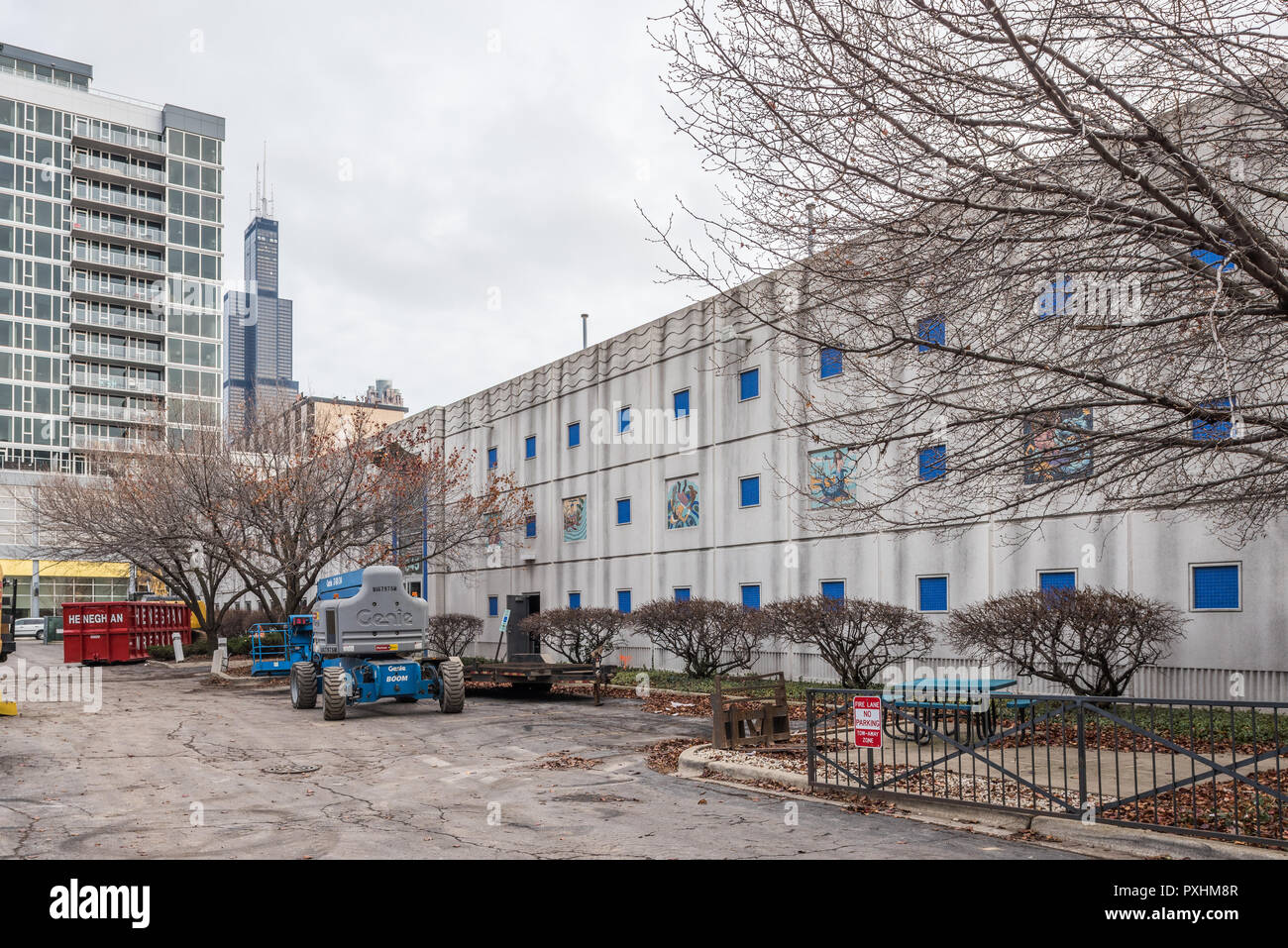 View of Industrial building in Chicago Stock Photo - Alamy