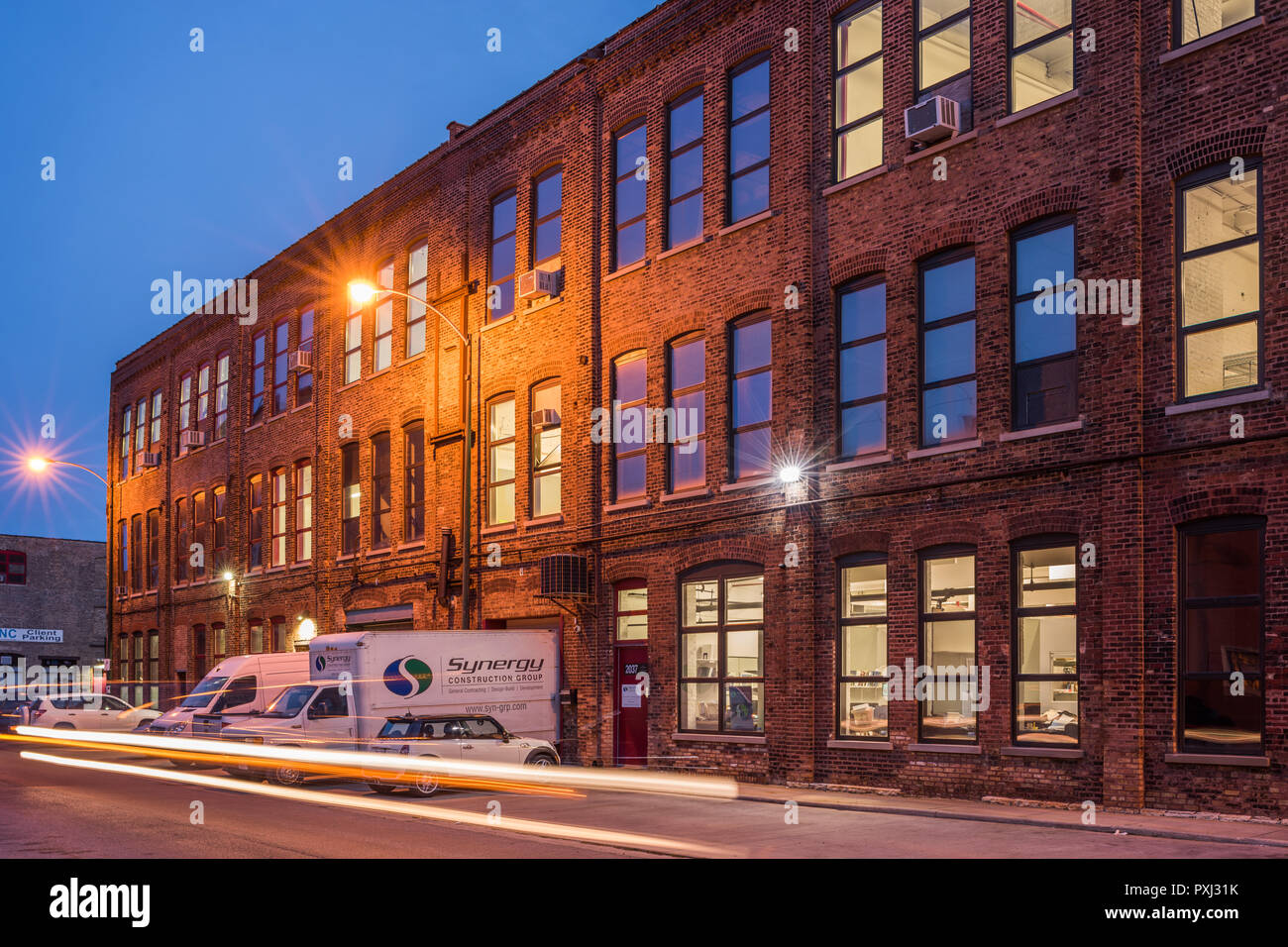Industrial building in the West Town neighborhood Stock Photo - Alamy