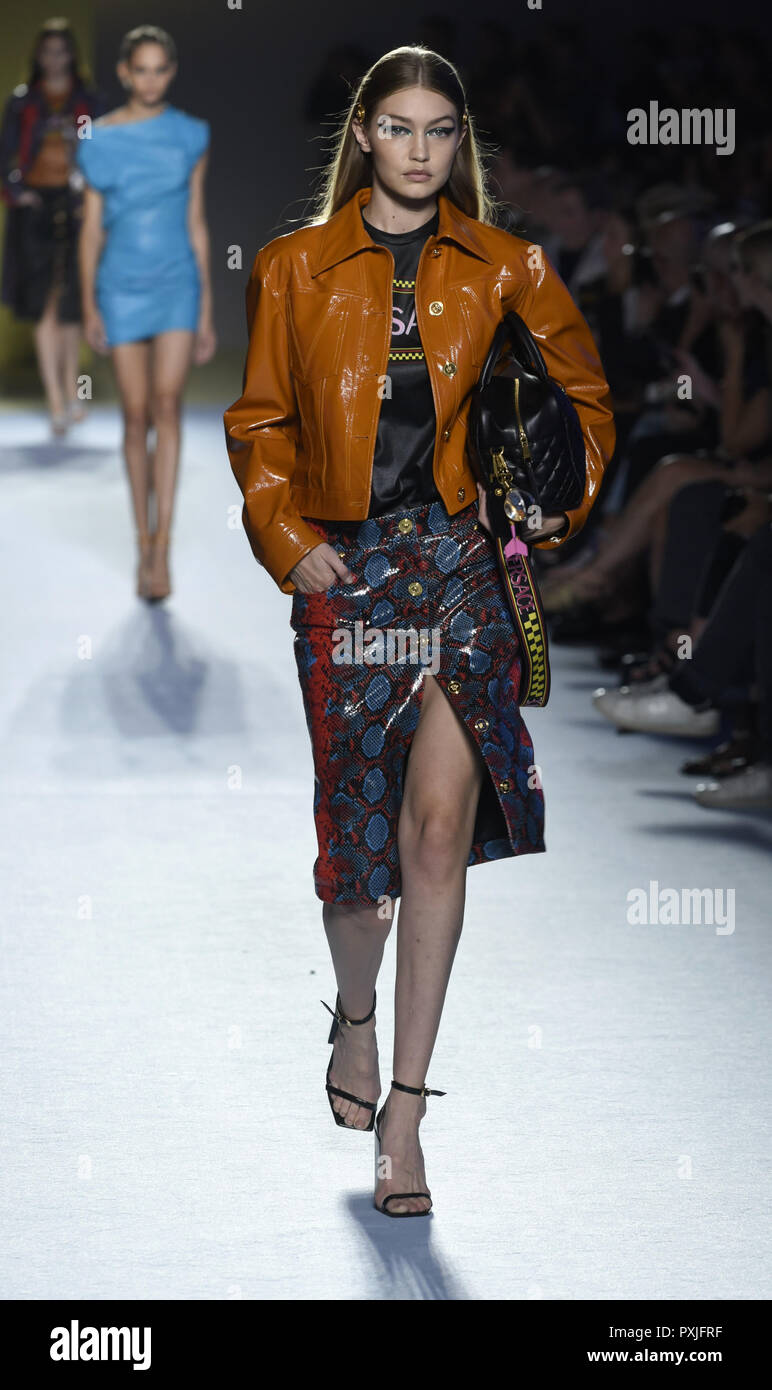 Milan Fashion Week Springsummer 2019 Versace Catwalk