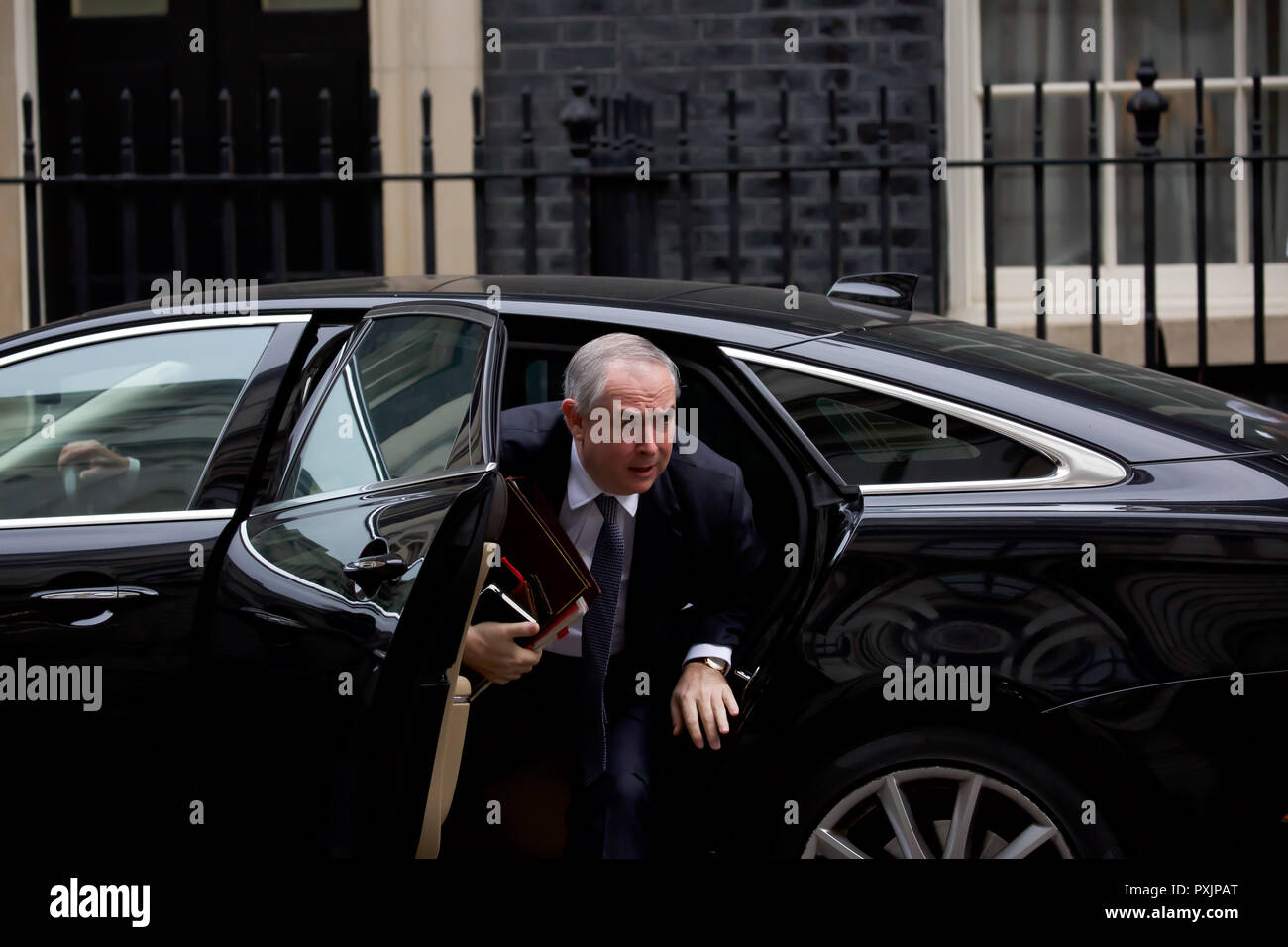 London,UK,23rd October 2018,Attorney General The Rt Hon Geoffrey Cox QC MP arrives for the  weekly cabinet meeting at 10 Downing Street in London.Credit Keith Larby/Alamy Live News Stock Photo