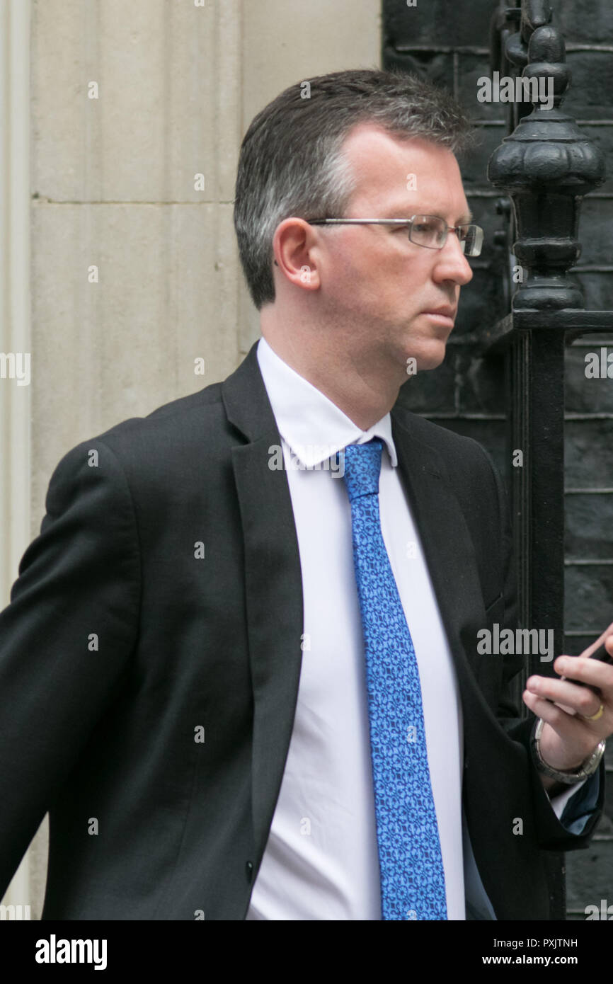 London UK. 23rd October 2018.Jeremy Wright MP, Secretary of State for Digital, Culture, Media and Sport leaves Downing Street after the weekly Cabinet  Ministers Meeting Credit: amer ghazzal/Alamy Live News Stock Photo