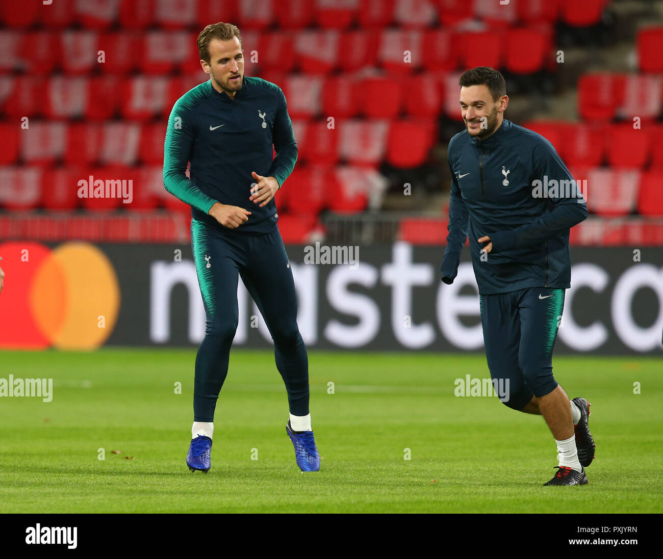Eindhoven, Netherlands. October 23. 2018 Tottenham Hotspur's Harry Kane during Tottenham Hotspur training session ahead of the UEFA Champions League Group B match against PSV Eindhoven at Phillips stadium, in Eindhoven, Netherlands, on 23 Oct , 2018  Credit Action Foto Sport Credit: Action Foto Sport/Alamy Live News Stock Photo