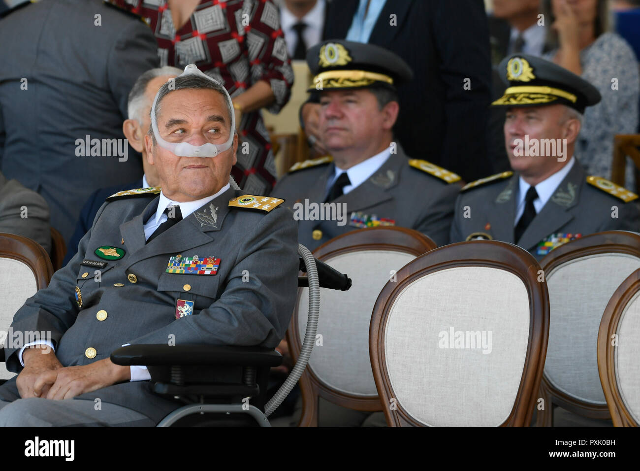 Brasilia, Brazil. 23rd Oct 2018. DF - Brasilia - 10/23/2018 - Military Solemnity Allusive to the Day of the Aviator and the Brazilian Air Force Day - Eduardo Dias da Costa Villas Boas, commander of the Brazilian Army, during Military Solemnity Alluding to the Aviator's Day and the Day of the Forca Aerea Brasileira on Tuesday, October 23rd, held at Base Aerea. Photo: Mateus Bonomi / AGIF Credit: AGIF/Alamy Live News Stock Photo