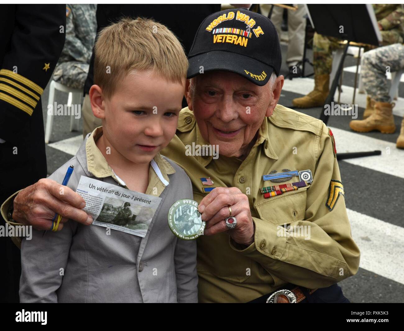 Eugene Kliendl, a World War II veteran of the 90th Infantry Division ...