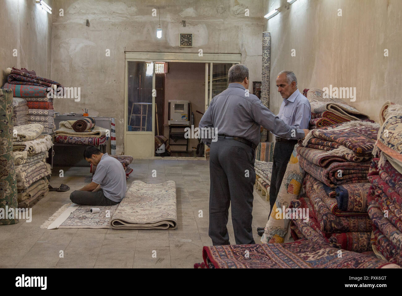Iranian carpet hi-res stock photography and images - Alamy