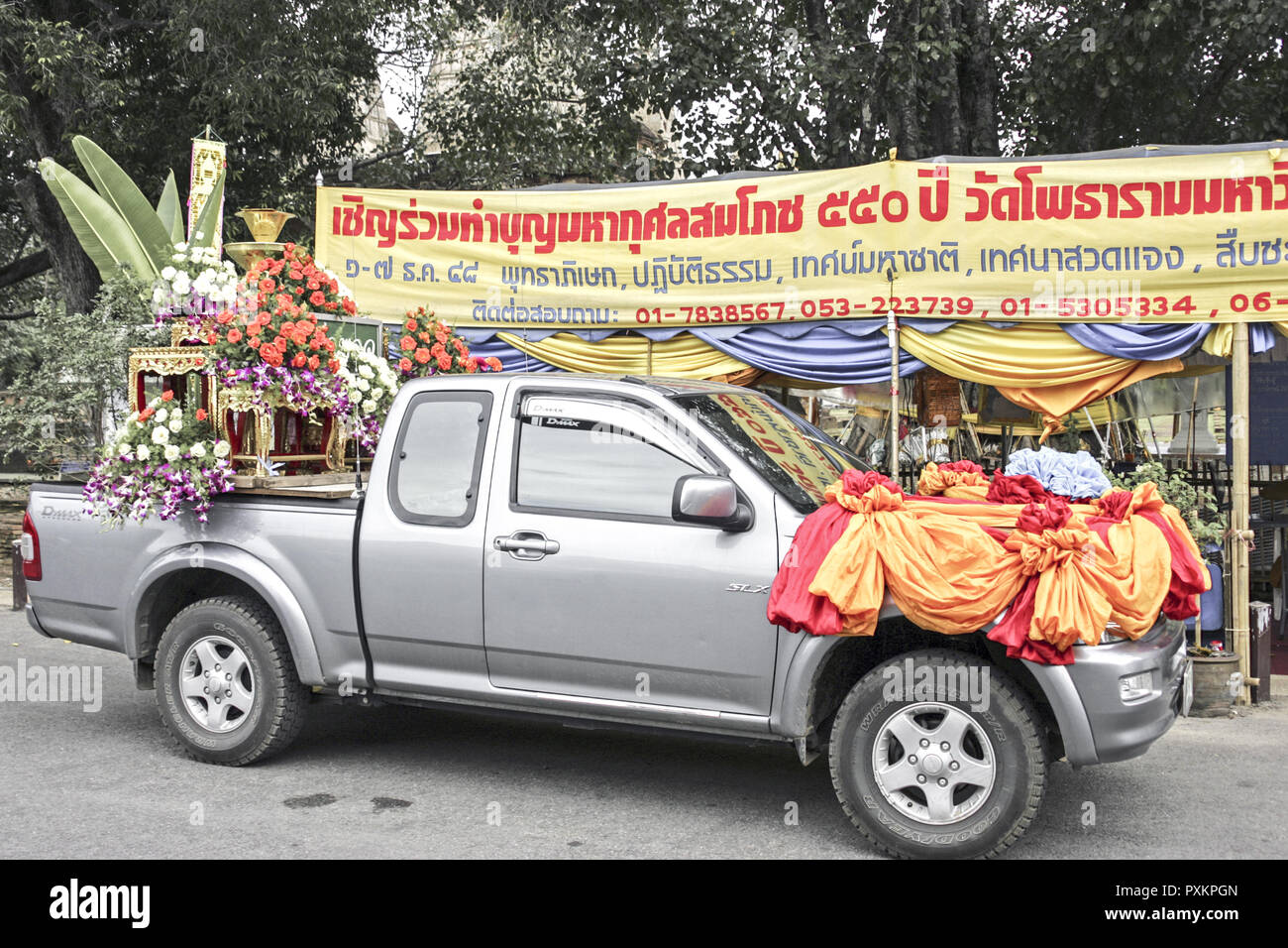 Thailand Chiang Mai Wat Chet Yot Auto geschmueckt Asien Suedostasien Tempelanlage Tempel Chedi Bauwerke Architektur Kunst Kultur Sehenswuerdigkeit Tou Stock Photo