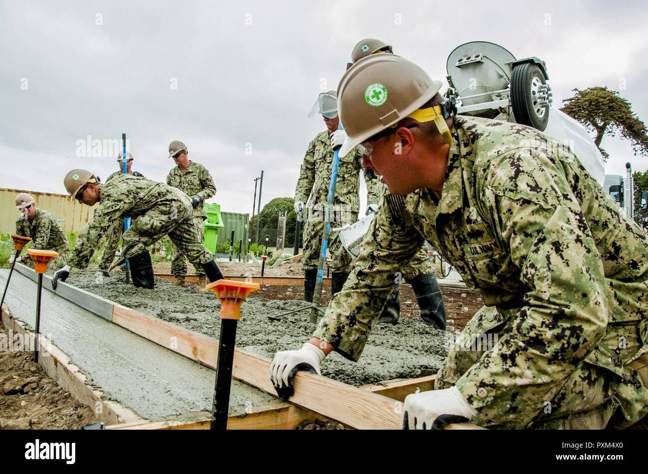 Naval base ventura county port hueneme hires stock photography and