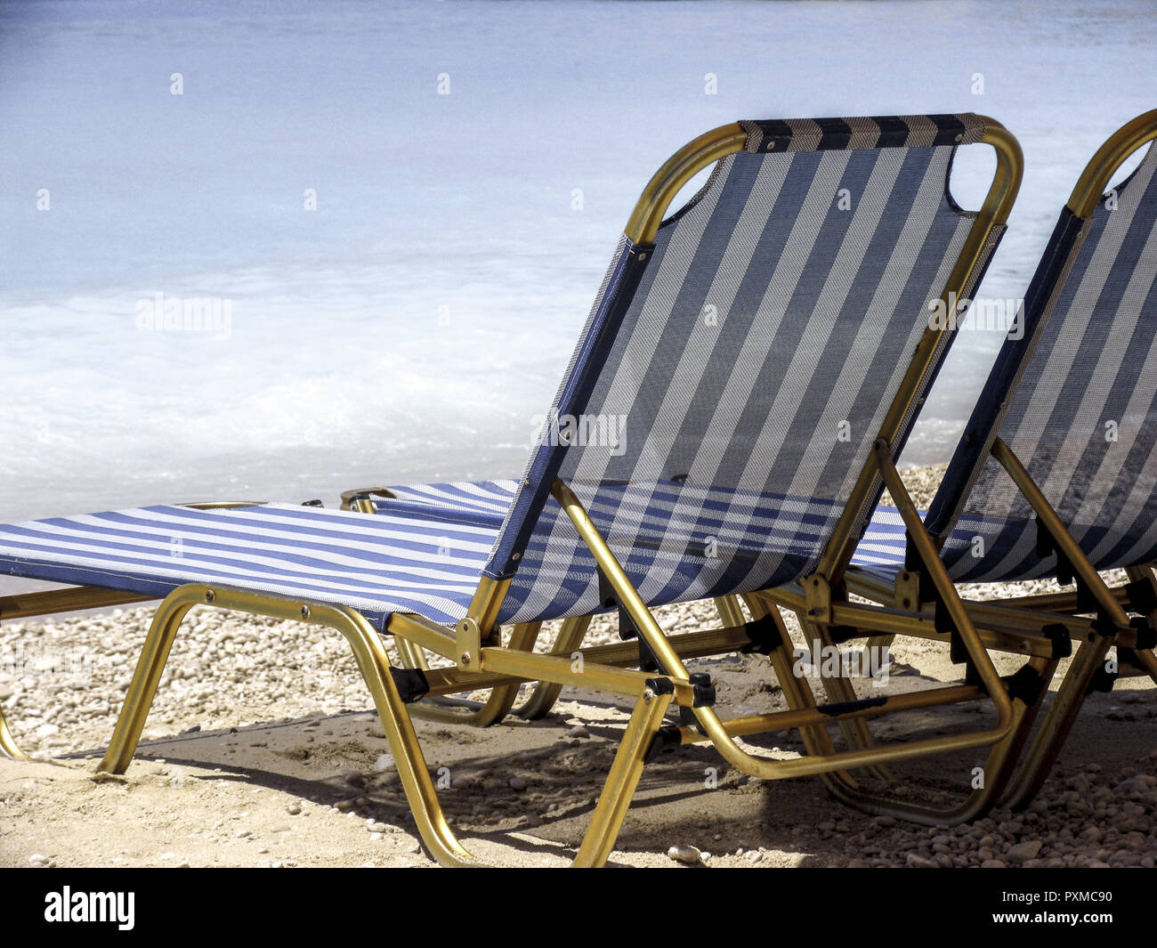 Decoris 90cm Beach Chair Canvas with Enamel Finish