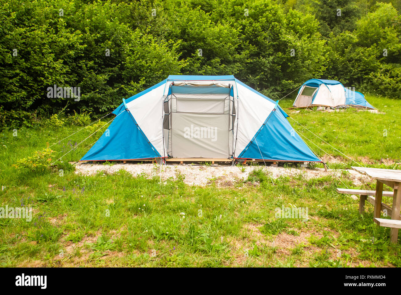 Camp of the woods resort hi-res stock photography and images - Alamy