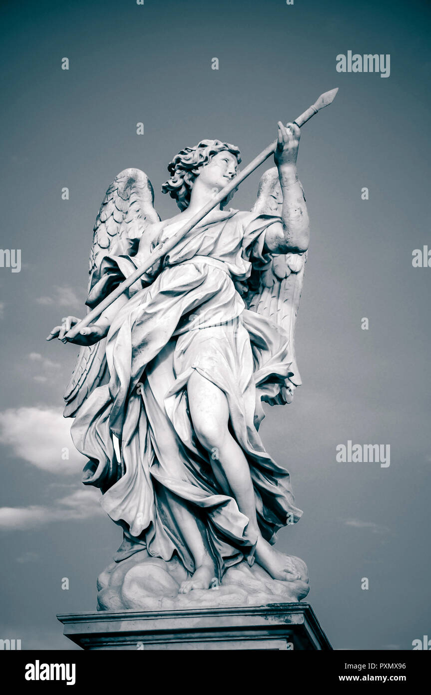 Angel lance rome bernini hi-res stock photography and images - Alamy
