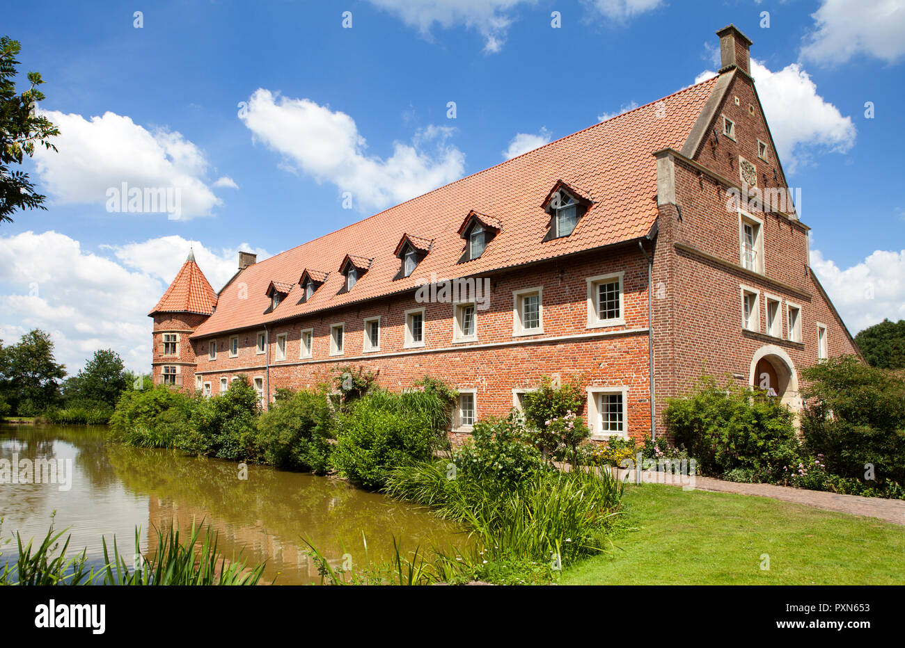 Vögeding, moated castle, North Rhine-Westphalia, Münster-Nienberge, Germany; Europe Stock Photo