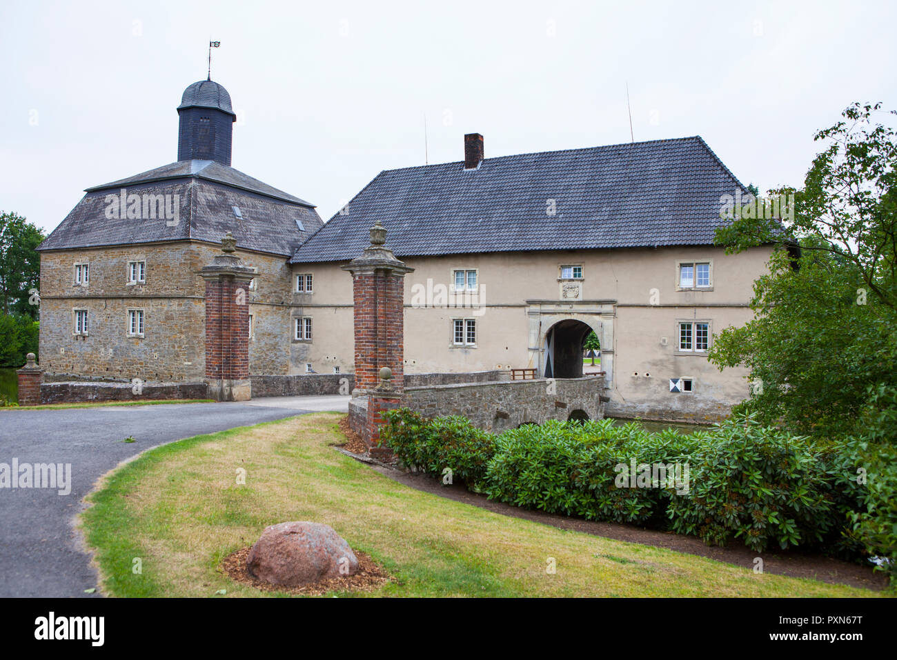 Schloss Westerwinkel, moated castle, Ascheberg, Münsterland, North Rhine-Westphalia, Germany, Europe Stock Photo