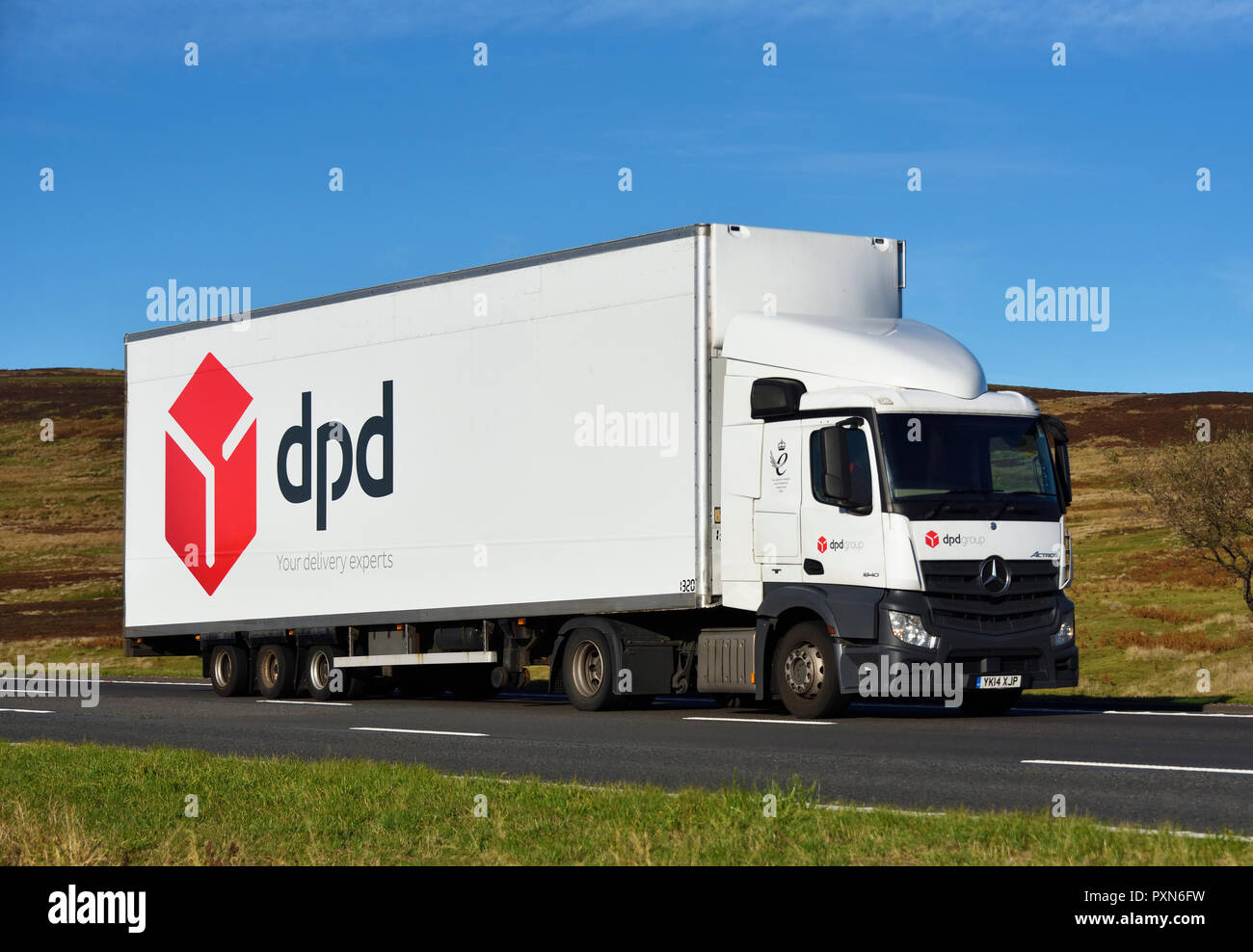 DPD Group, Your delivery experts, HGV. M6 motorway Southbound carriageway, Shap, Cumbria, England, United Kingdom, Europe. Stock Photo