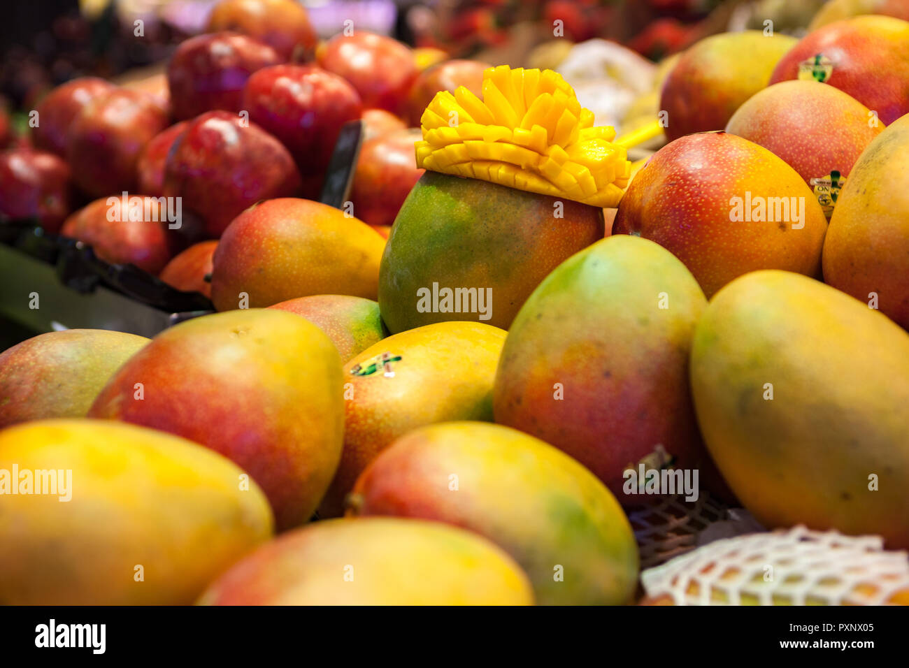 Fresh mangos on sale on a Spanish market stall Stock Photo Alamy