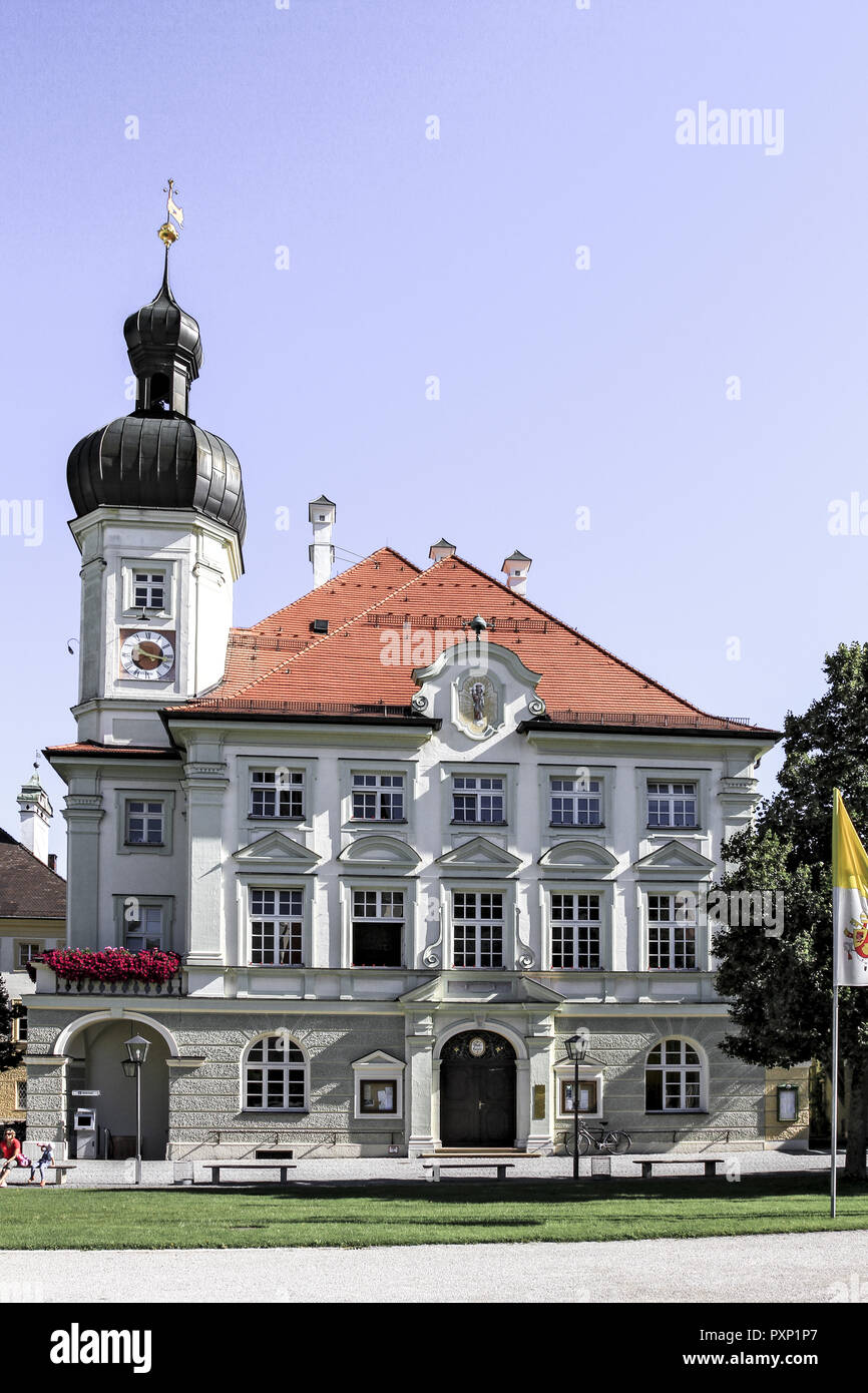 Deutschland, Bayern, Altoetting, Kapellplatz, Rathaus, erbaut 1906, Architekt Prof,  Rudolf Esterer, Baustil Neubarock, Rathausturm Stock Photo