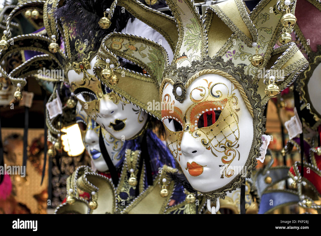 Karnevalsmasken hi-res stock photography and images - Alamy