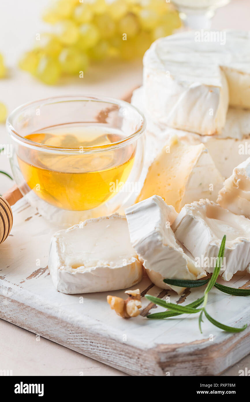 Camembert and brie cheese Stock Photo Alamy