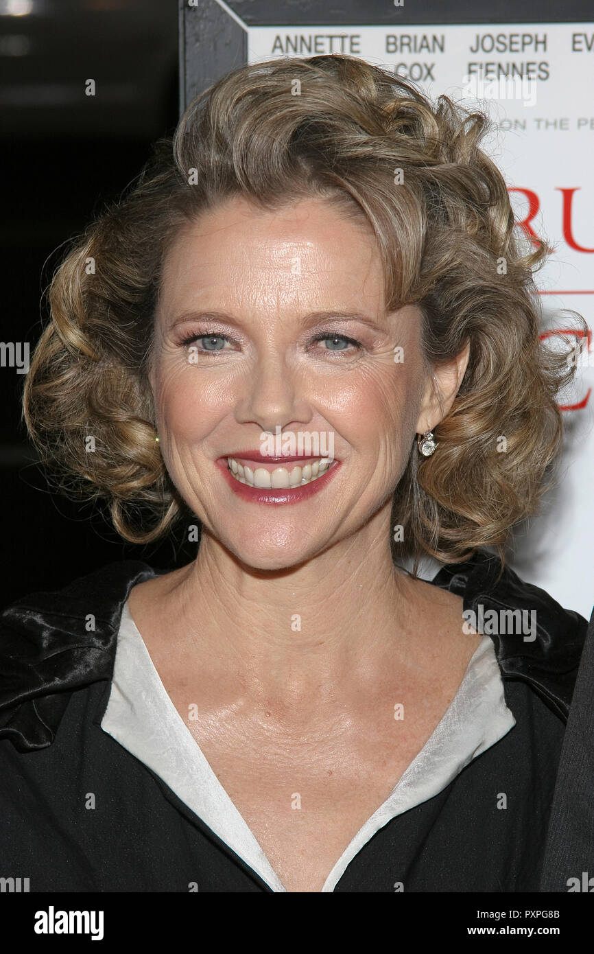 Annette Bening  10/10/06 RUNNING WITH SCISSORS  @  Academy of Motion Picture Arts and Sciences, Beverly Hills photo by Jun Matsuda/HNW / PictureLux (October 10, 2006)   File Reference # 33687 061HNWPLX Stock Photo