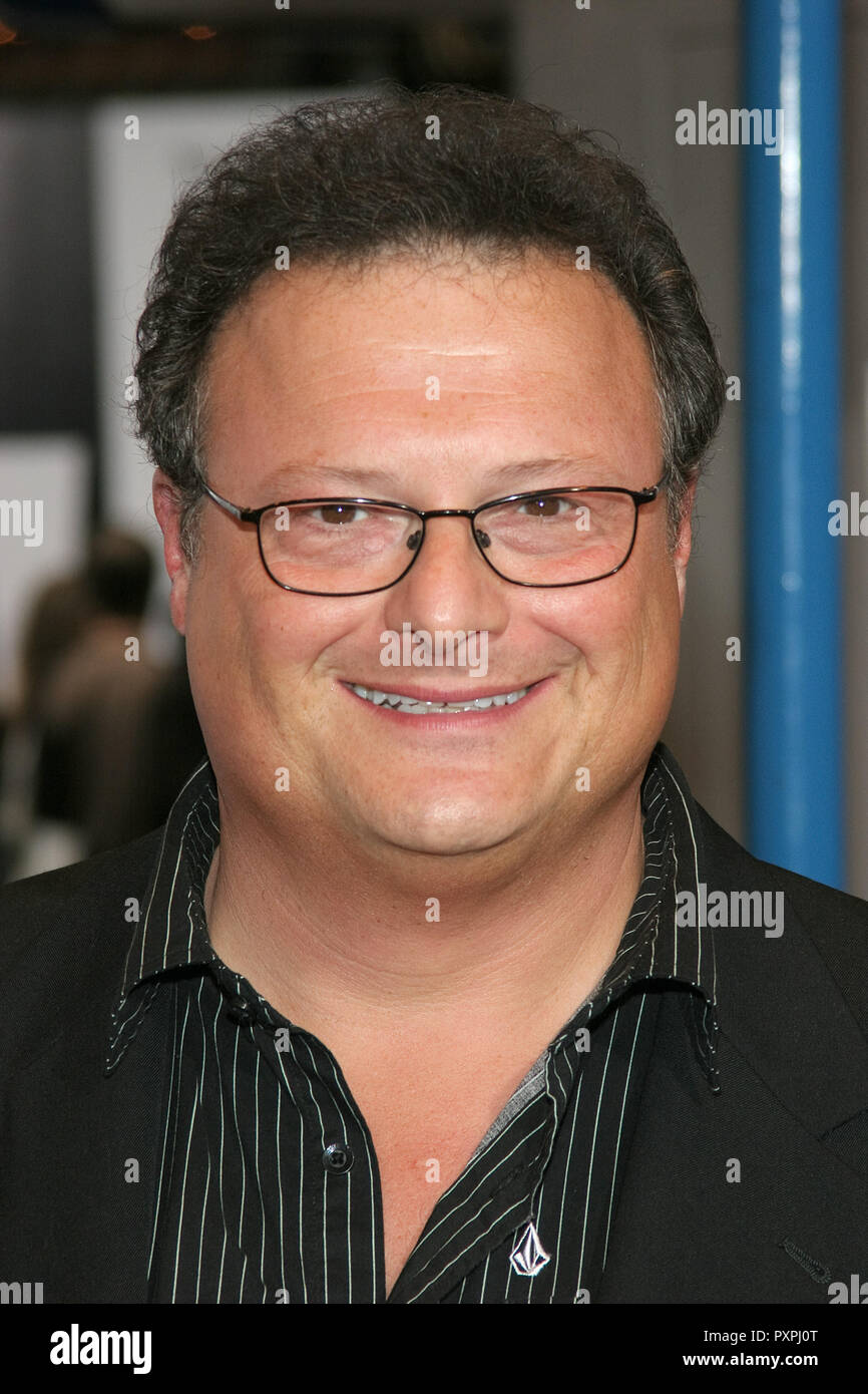 Wayne Knight  10/30/06 STRANGER THAN FICTION  @  Mann Village Theatre, Westwood  photo by Jun Matsuda/HNW / PictureLux (October 30, 2006)   File Reference # 33687 760HNWPLX Stock Photo