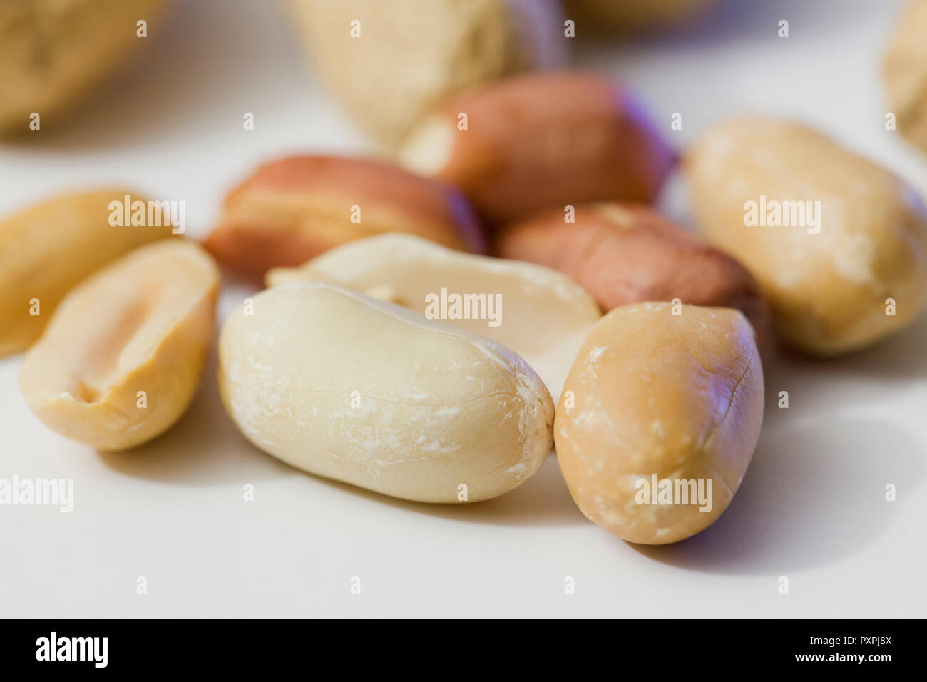 Shelled roasted peanuts Stock Photo Alamy