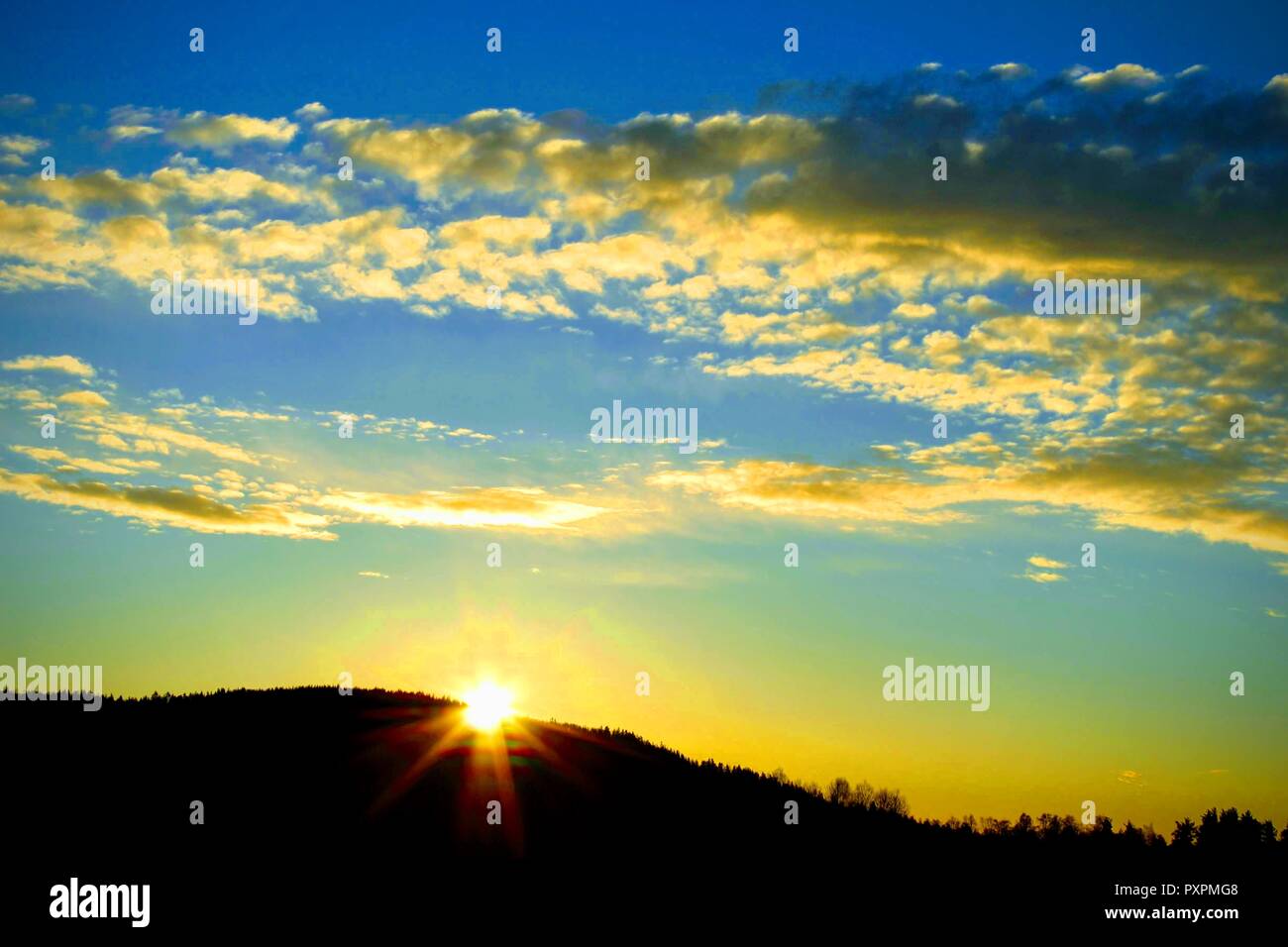 Hd sky wallpaper hi-res stock photography and images - Alamy