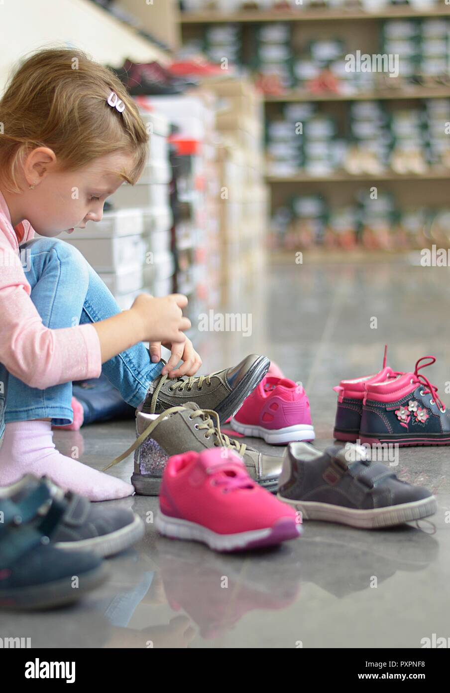 girls shoe shops
