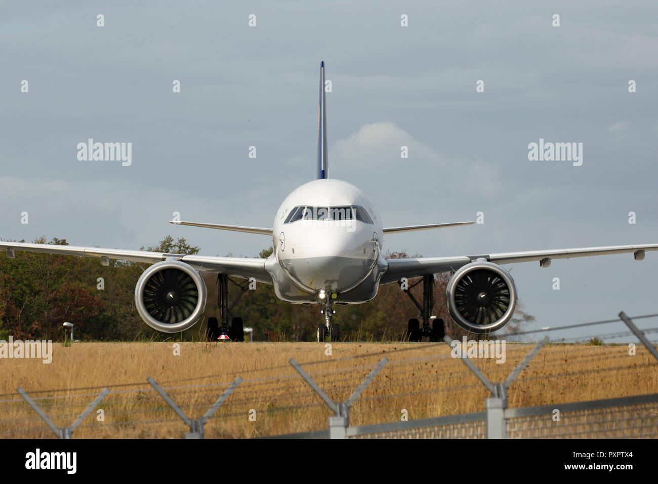 Airbus A 320neo der Lufthansa am Flughafen Frankfurt am Main (FRA), 23.09.2018 Stock Photo