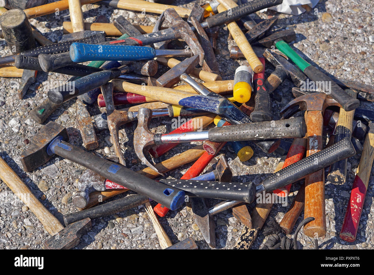 22. коллекция молотков. молоток для детей. молоток инструмент. молоток кровельщика профи.