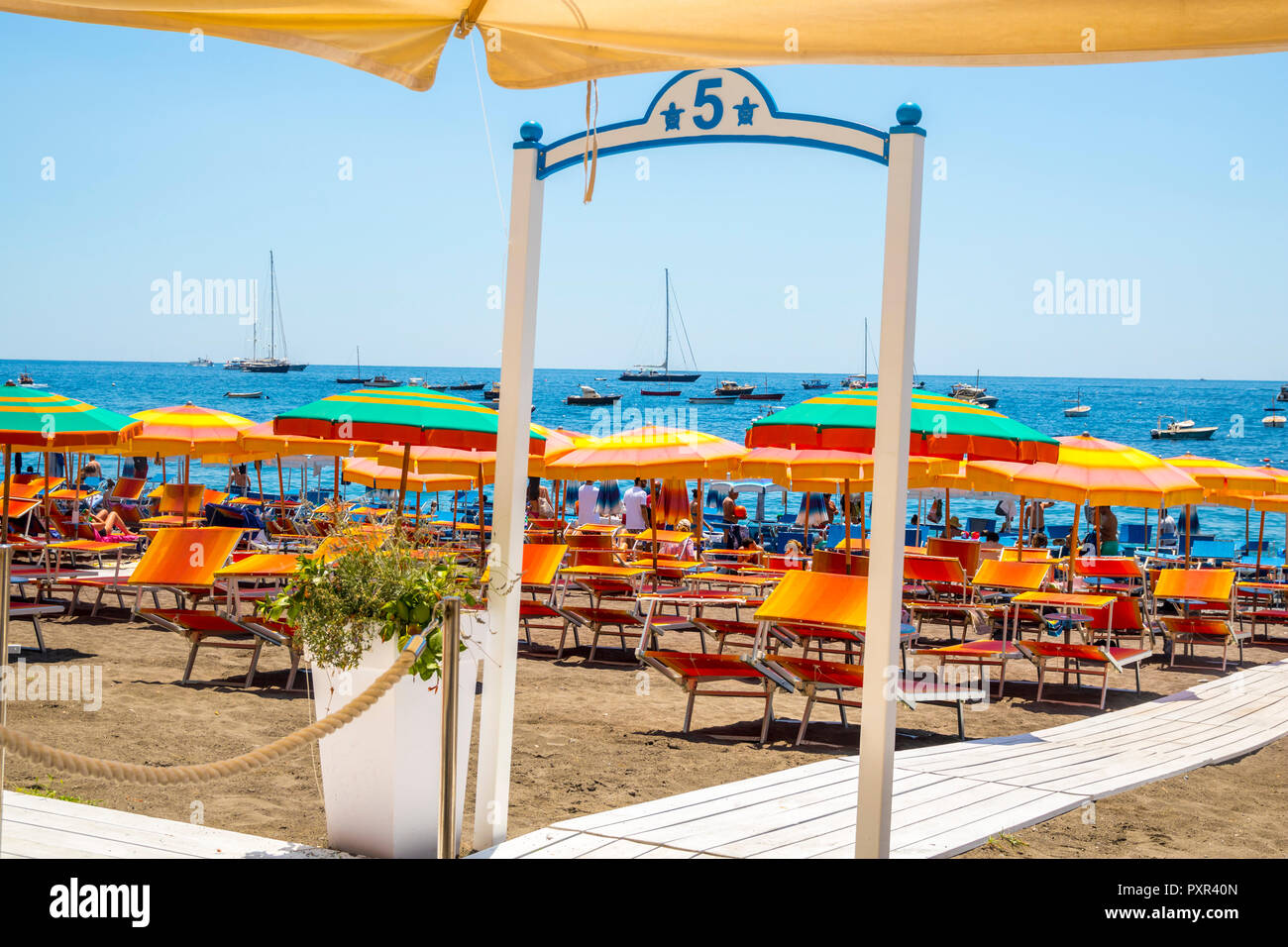 Spiaggia grande positano hires stock photography and images Alamy