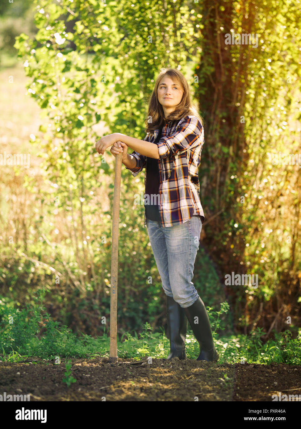 Farmer field hi-res stock photography and images - Alamy