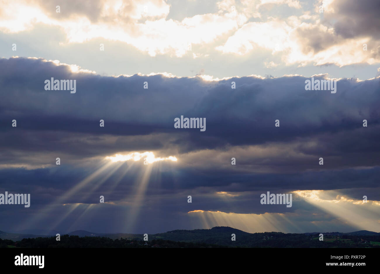 Rays of blessing hi-res stock photography and images - Alamy