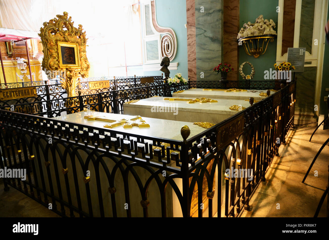 Tomb of the saints hi-res stock photography and images - Alamy
