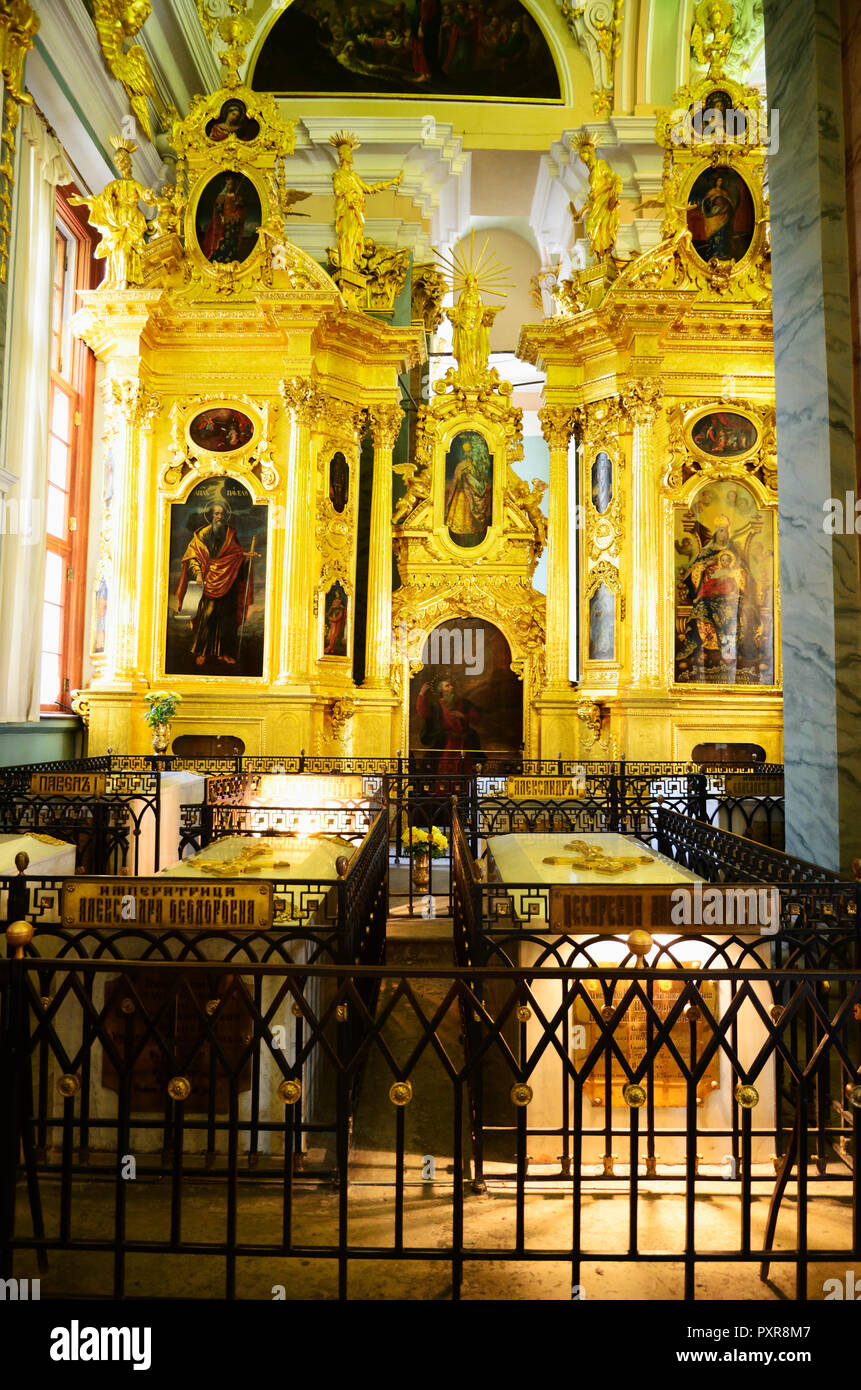 希少　The Tombs of St. Peter & St. Paul Tombs in the Peter and Paul Fortress in St. Petersburg