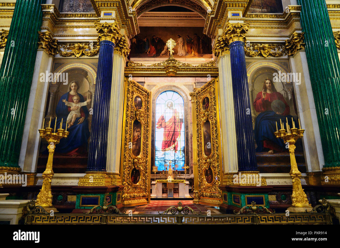The main iconostasis, showing the malachite and lapis lazuli columns. Saint Isaac's Cathedral. Saint Petersburg, Northwestern, Russia. Stock Photo
