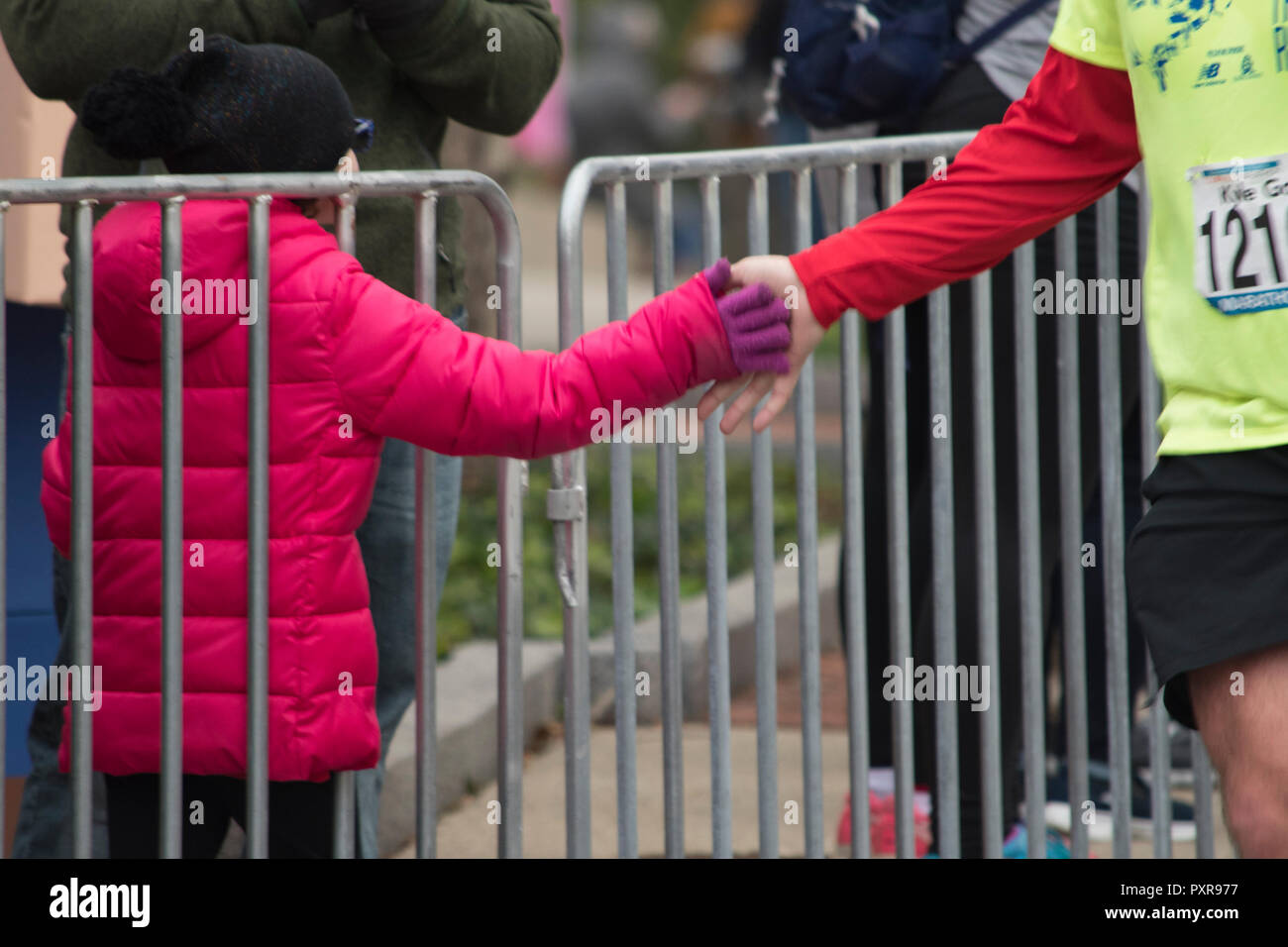 Endurance challenge fans hires stock photography and images Alamy