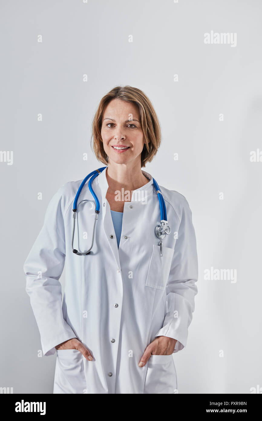 Portrait of female doctor with stethoscope Stock Photo - Alamy
