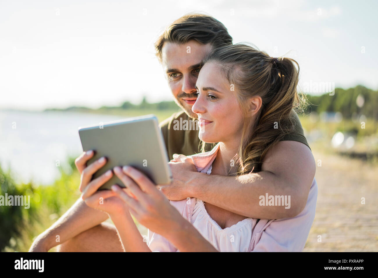 Couple riverside hi-res stock photography and images - Alamy
