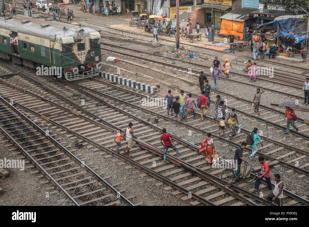 Across a railway hires stock photography and images Alamy