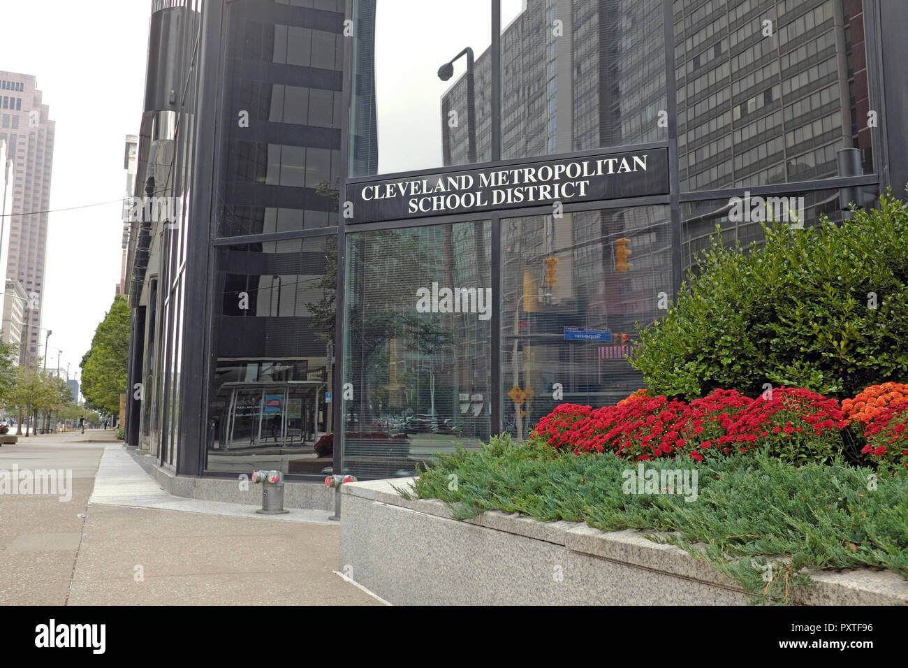 Cleveland Metropolitan School District (CMD) headquarters in downtown Cleveland, Ohio, USA manages Cleveland Public Schools grades Pre-K to 12. Stock Photo