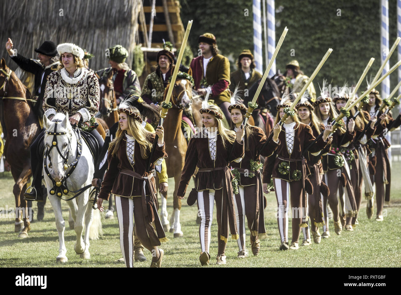 Mittelalterliche Spiele während der Landshuter Hochzeit in Landshut, Niederbayern, Bayern, Deutschland, Europa, Medieval games during the Landshut Wed Stock Photo