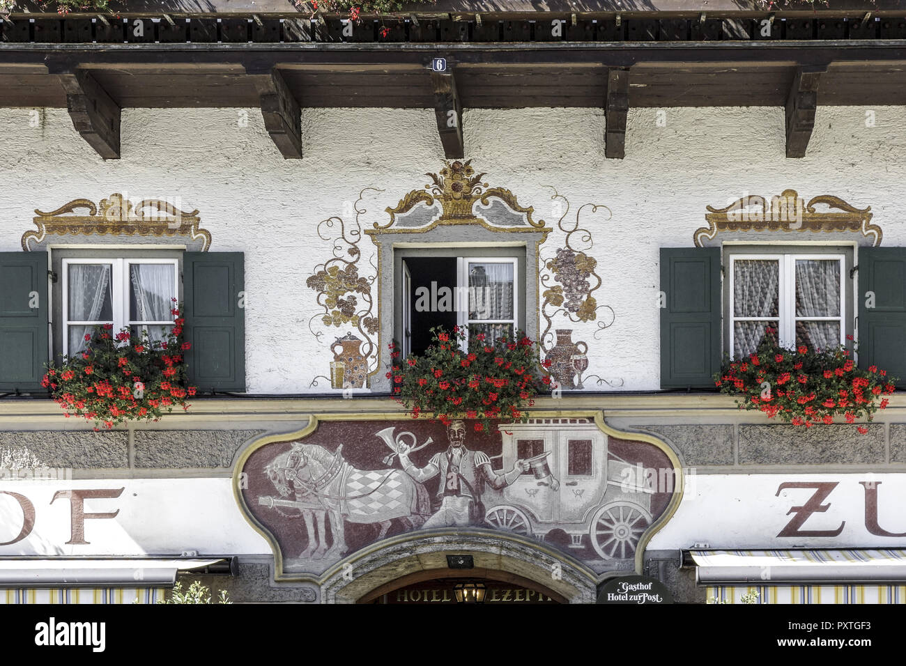 Lüftlmalerei am Gasthof zur Post in Kochel am See, Kochelsee, Bayern, Oberbayern, Deutschland Stock Photo