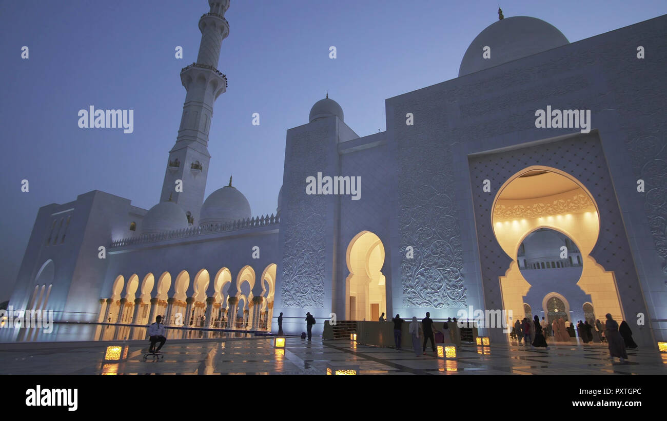 Sheikh Zayed Grand Mosque is one of the six largest mosques in the world Stock Photo