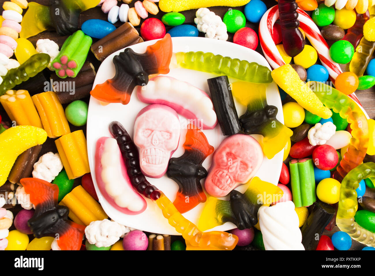 Skulls candies hires stock photography and images Alamy